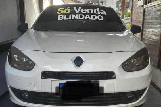 RENAULT FLUENCE 2.0 DYNAMIQUE 16V FLEX 4P AUTOMÁTICO